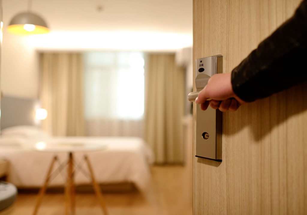 Last room to book