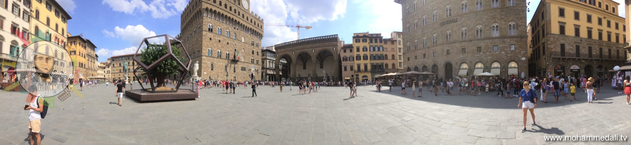Awesome panoramic view of Piazza della signoria in front of Palazzo Vecchio in Florence, Italy Awesome panoramic view of Piazza della signoria in front of Palazzo Vecchio in Florence, Italy